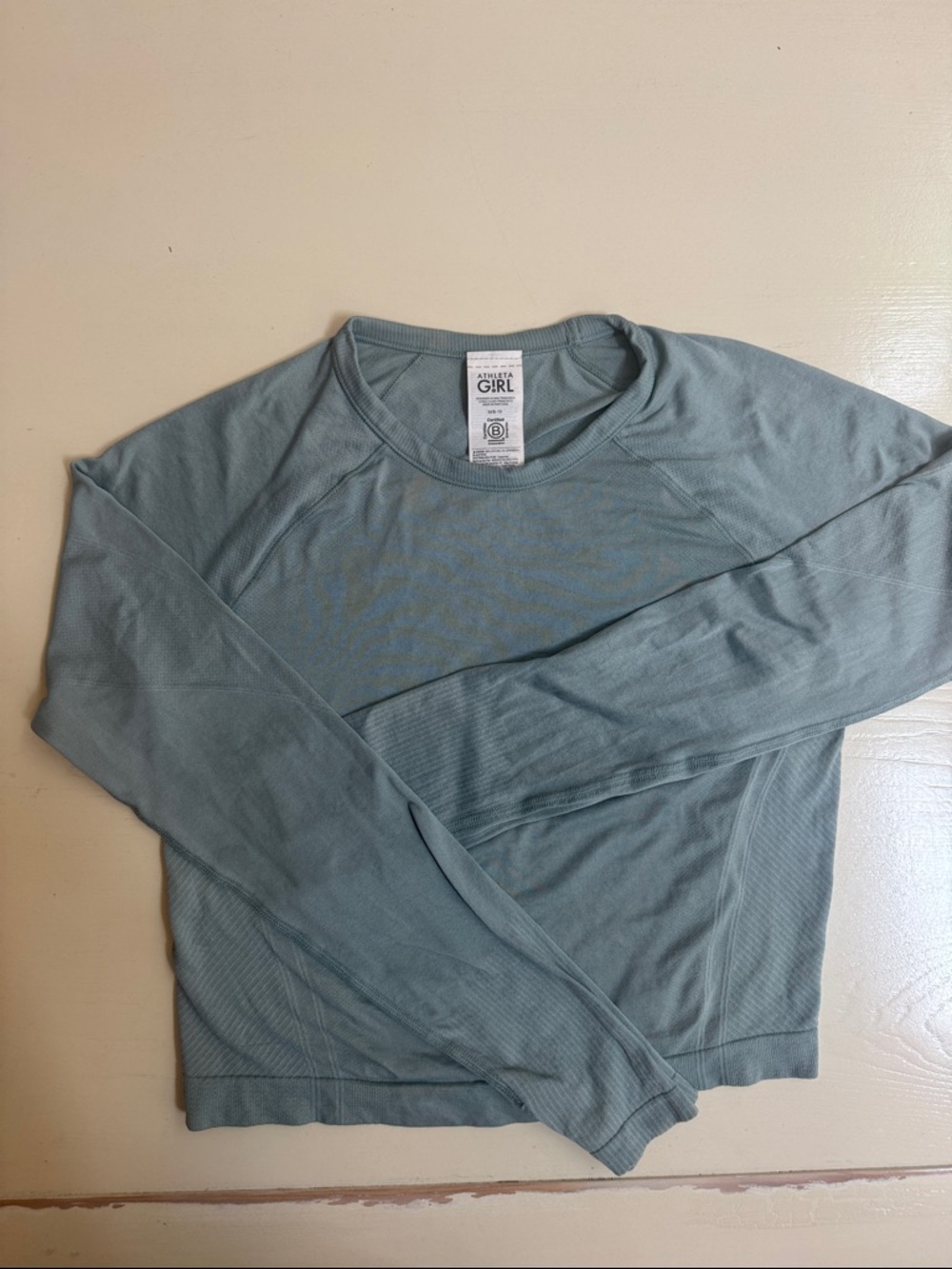 Athleta Girl Power Up Sport Length Top
Seamless stretch Size M 8-10